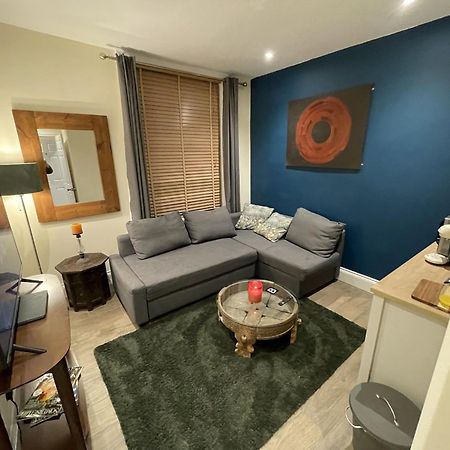 Globe Apartments Glastonbury Buitenkant foto